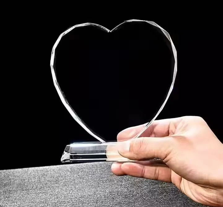 Wholesale Cheap Glass Heart Trophy